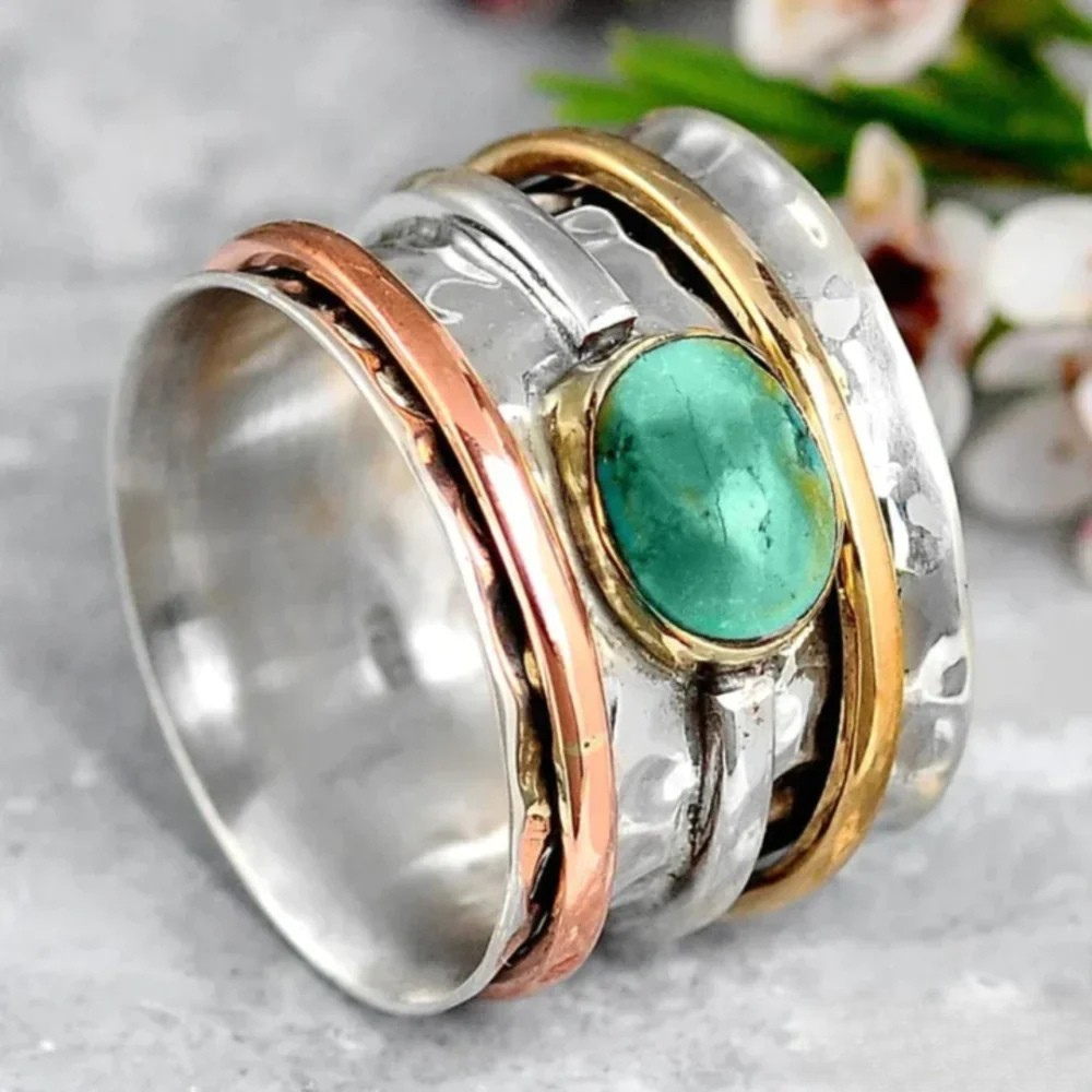 Vintage ring i guld og sølv.