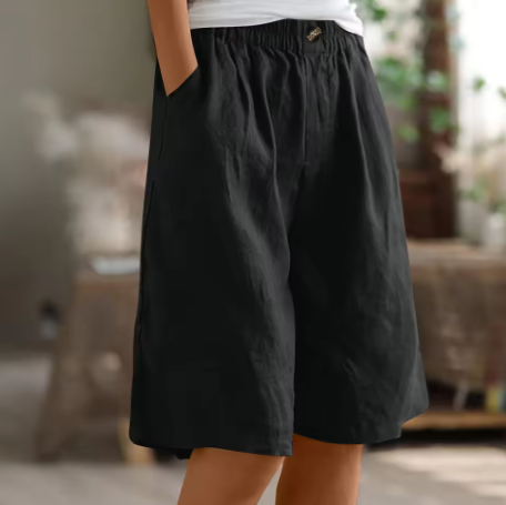Chris – Lette, løse shorts.