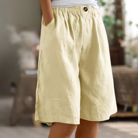 Chris – Lette, løse shorts.