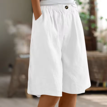 Chris – Lette, løse shorts.