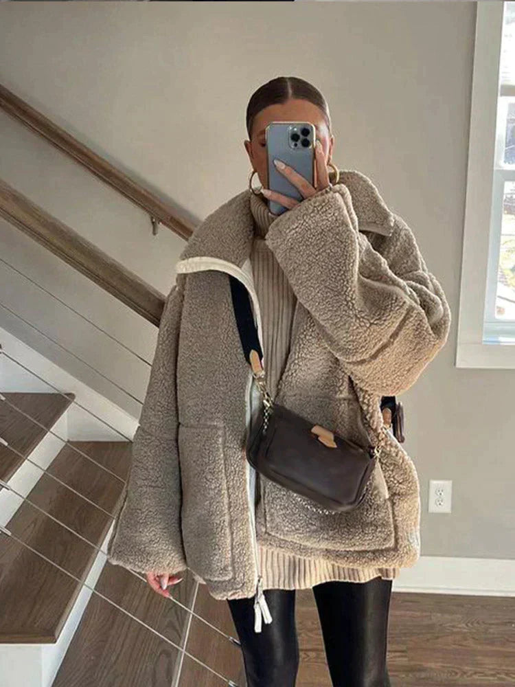 ROSE™ – DAMER JAKKE I OVERSIZE TEDDY MED LYNÅS